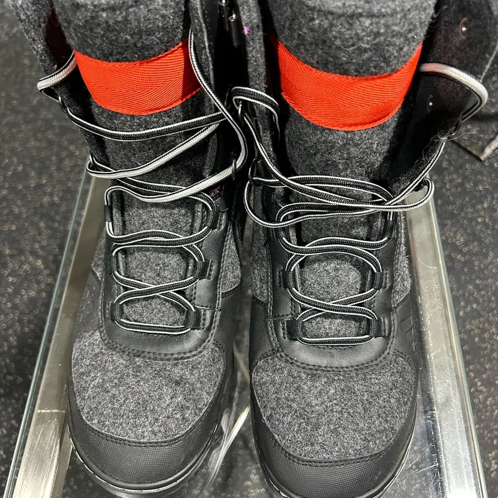 Adidas PrimaLoft Gray and Black Men's Boots with Red Accents - Picture 2 of 5